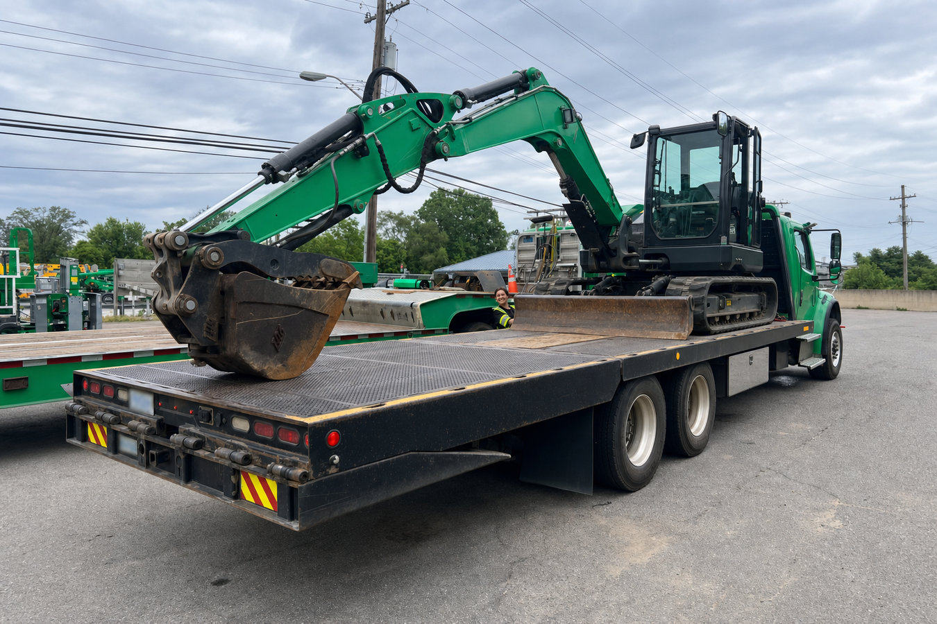 Heavy equipment and machinery towing